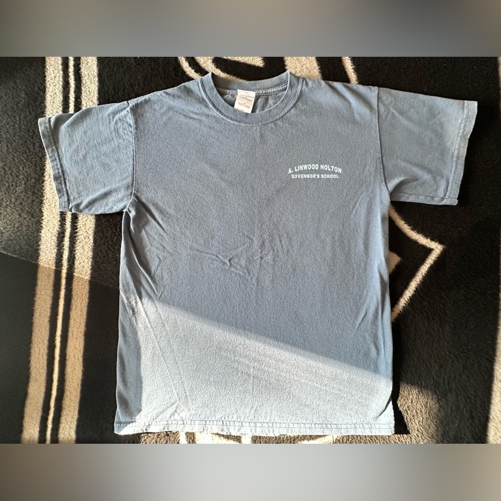 Gildan Graphic T-shirt